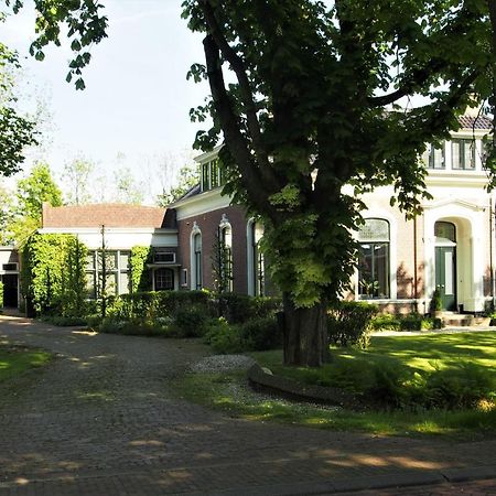 Apartamento De Oude Dokterspraktijk Zuidhorn Exterior foto