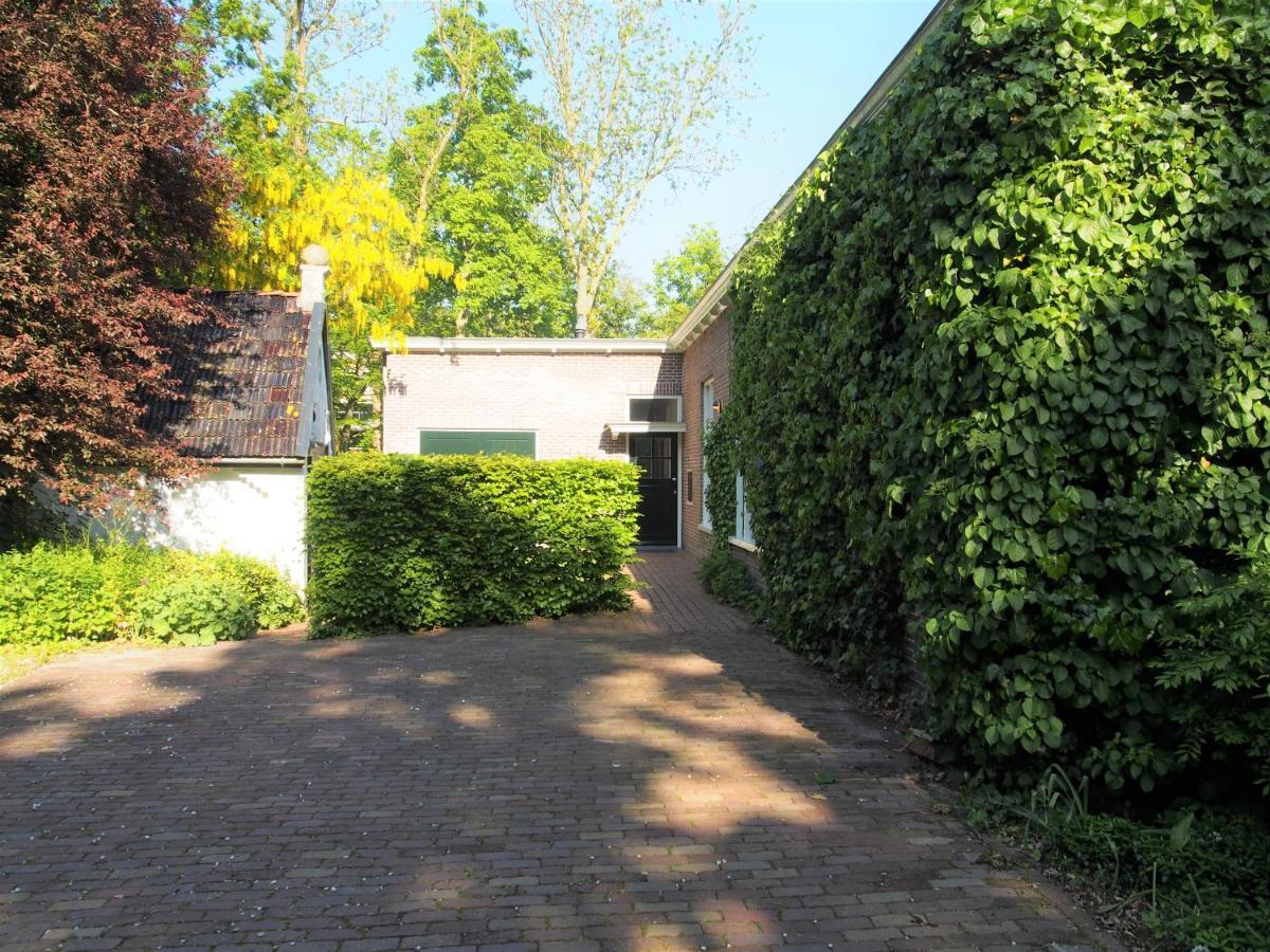 Apartamento De Oude Dokterspraktijk Zuidhorn Exterior foto